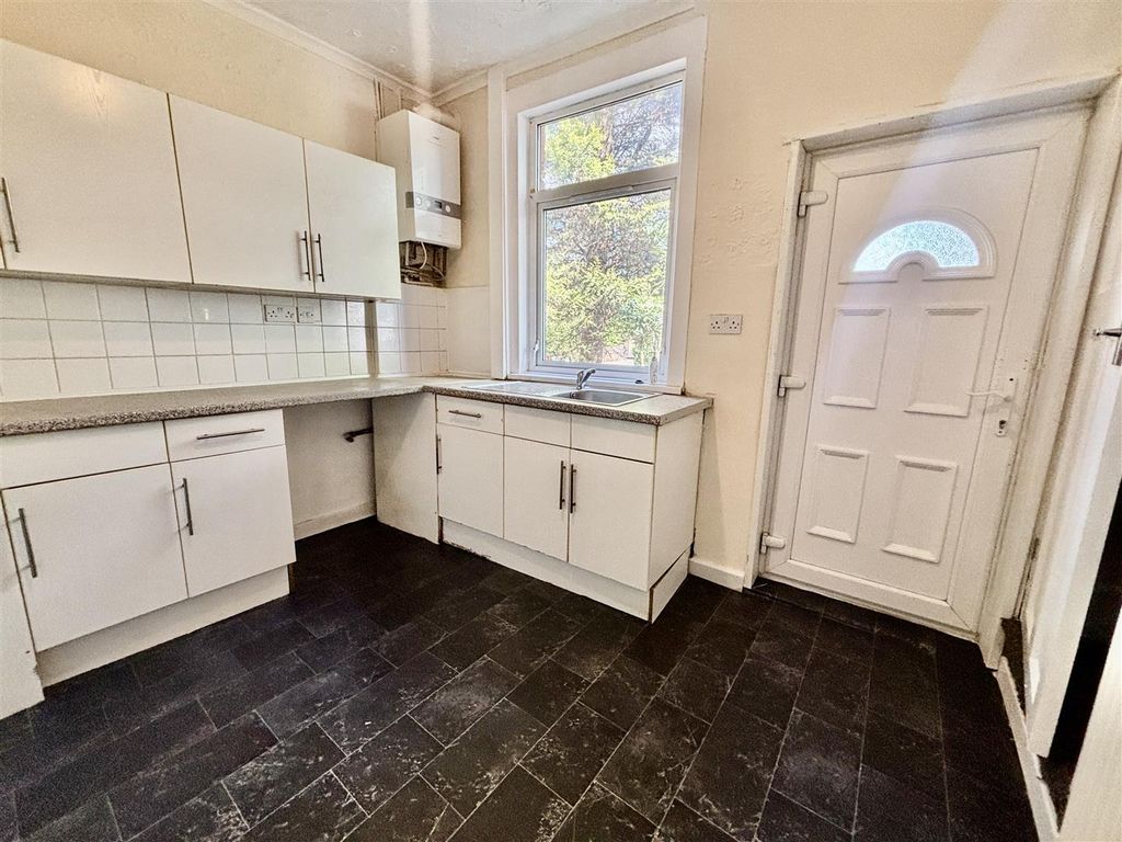 Property photo 2 of 11 20260421_093524999_Ios.Jpg