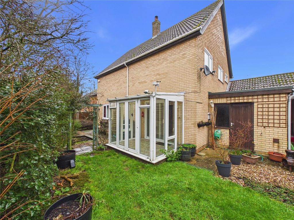 Property photo 2 of 16 Picture No. 15