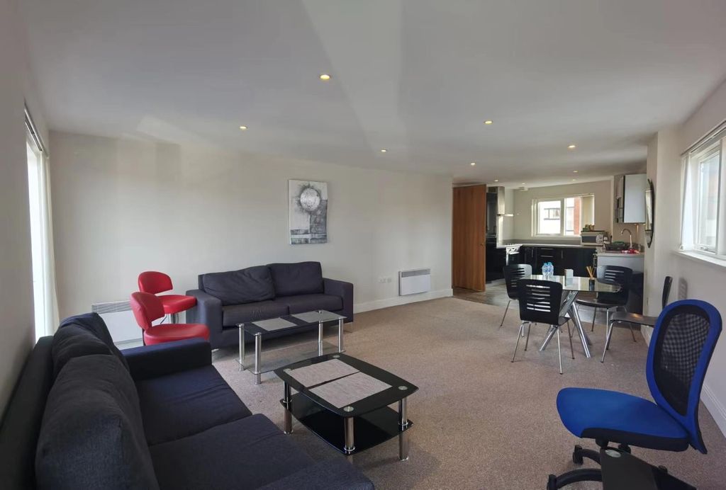 Property photo 2 of 15