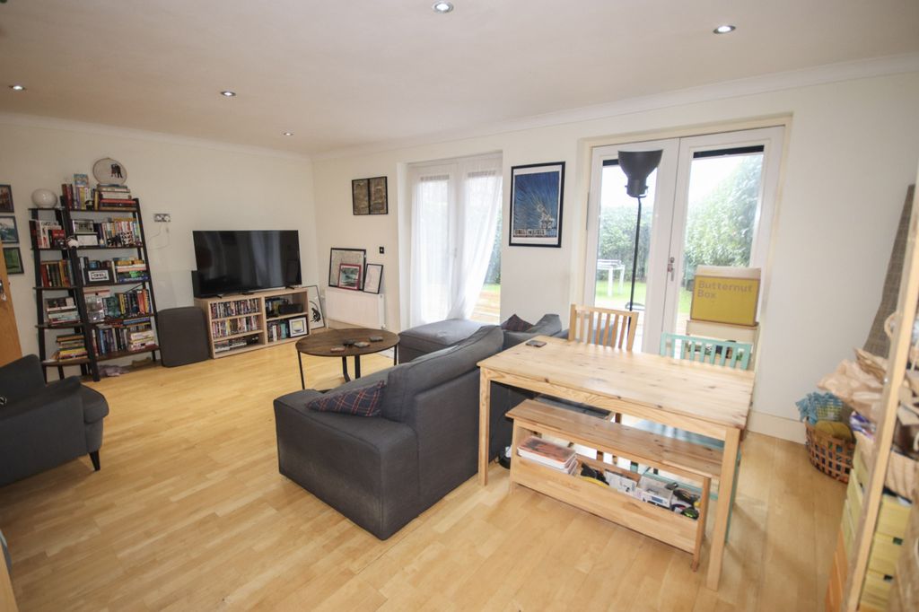 Property photo 3 of 11 Lounge/Dining Room