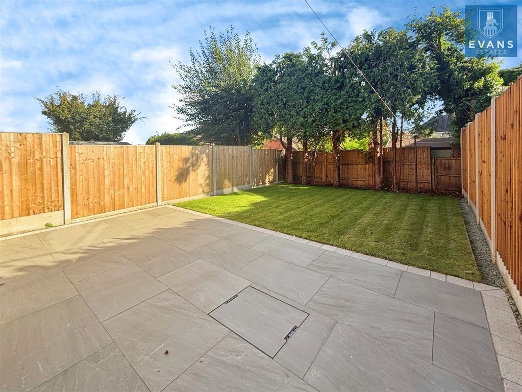 Property photo 3 of 22 Garen