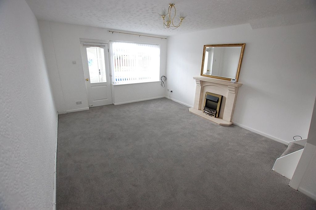 Property photo 2 of 14 Picture No. 33