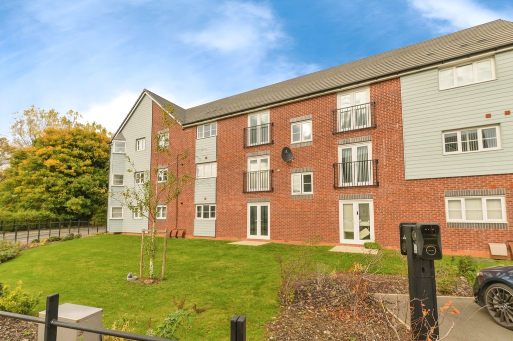 Property photo 1 of 18 1