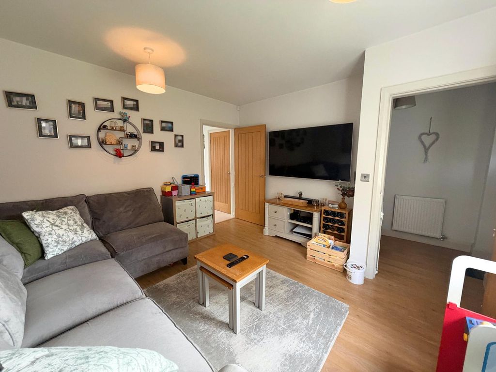 Property photo 3 of 22