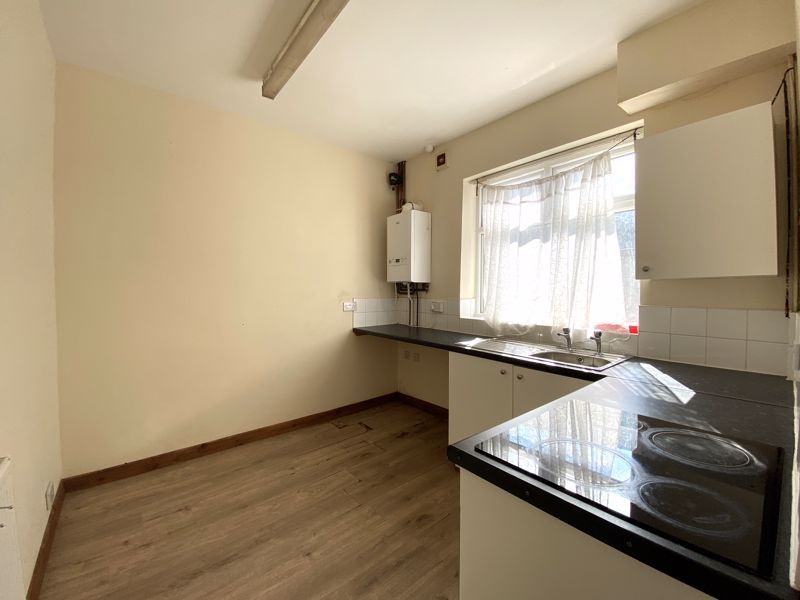 Property photo 3 of 8 Photo 5