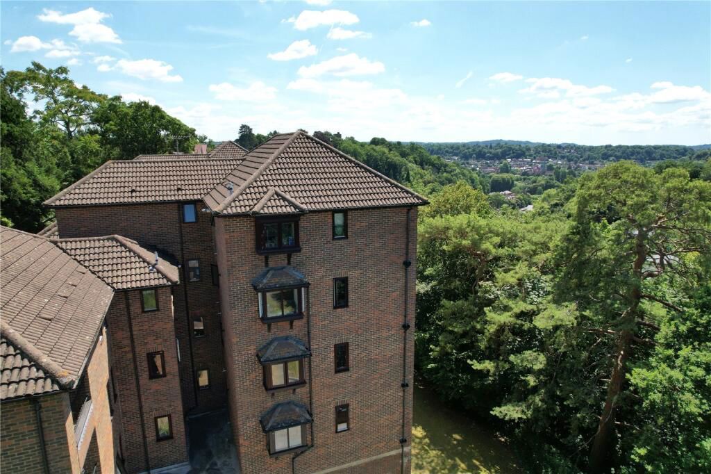 Property photo 1 of 8