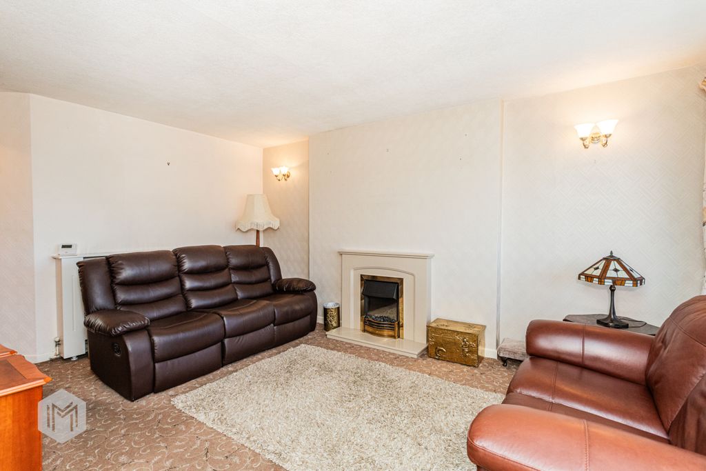 Property photo 2 of 18 Picture No. 04