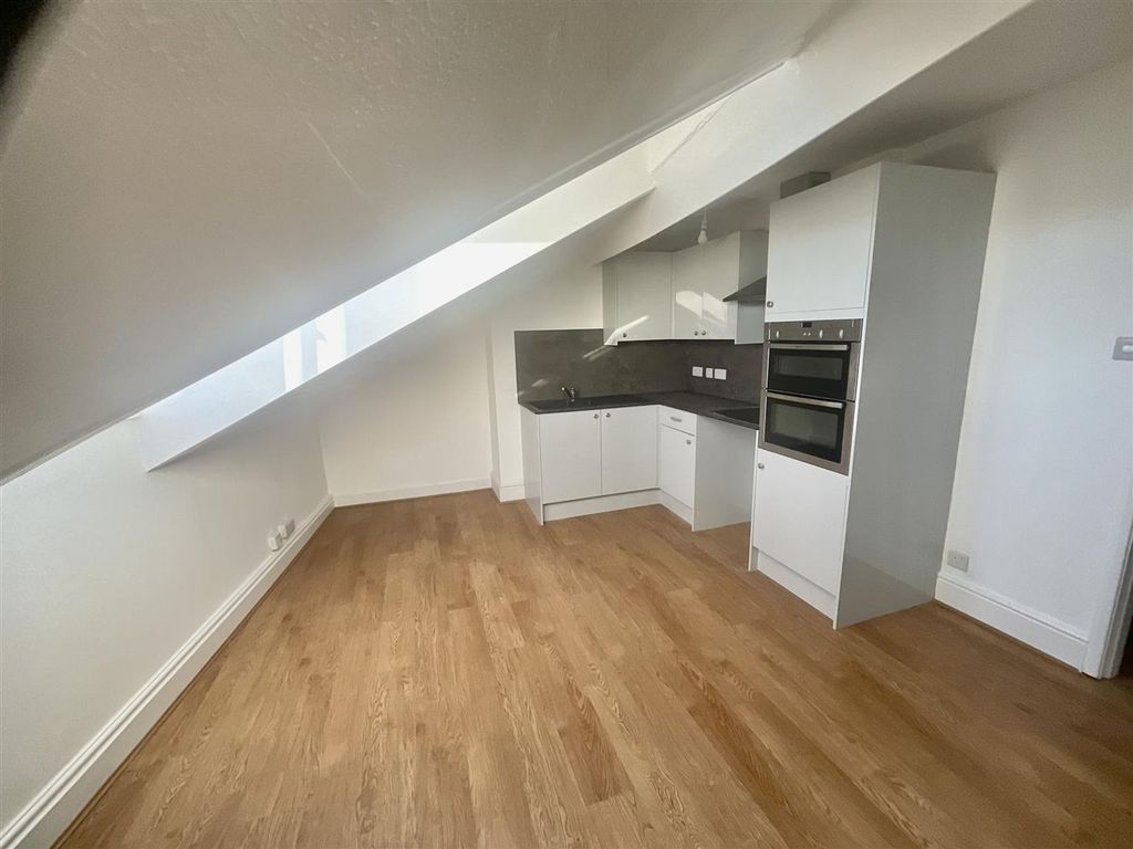 Property photo 1 of 5 F34A5571-7Dbe-4288-Bf3A-9B34237787Ca.Jpeg