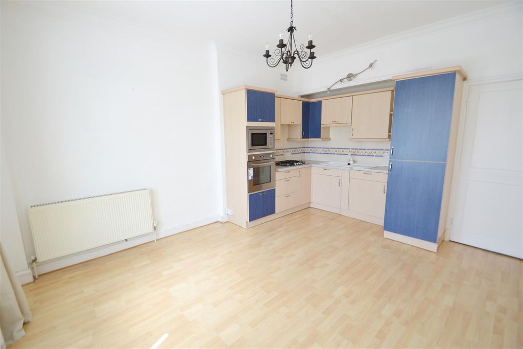 Property photo 2 of 6 Eagle Lodge 9 Kit Rec ..Jpg