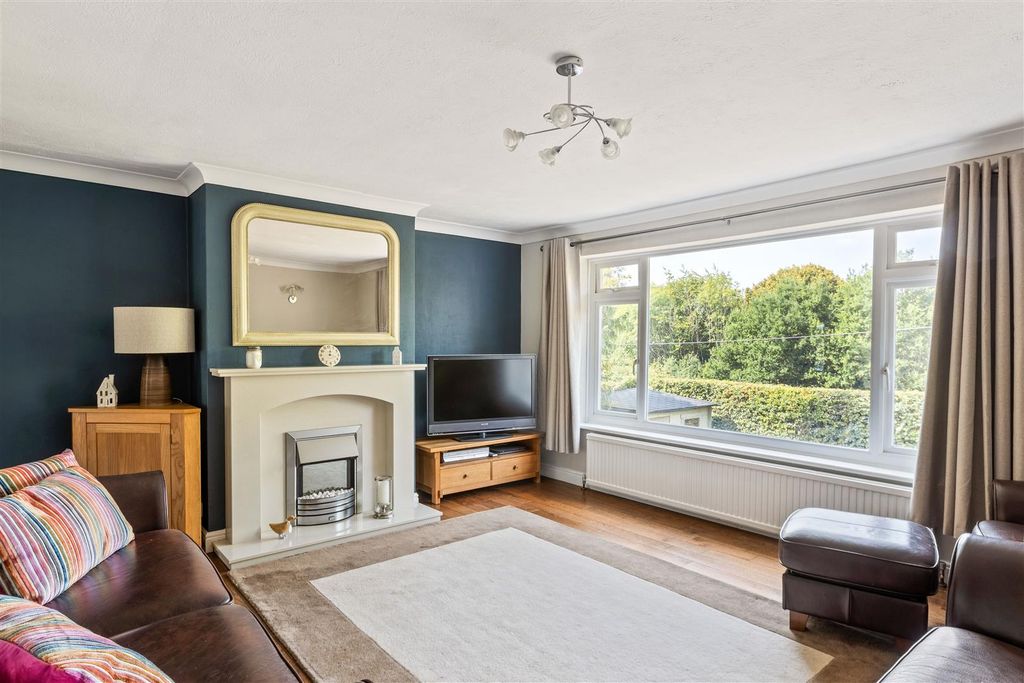 Property photo 3 of 21 4 Bramble Mead-12.Jpg