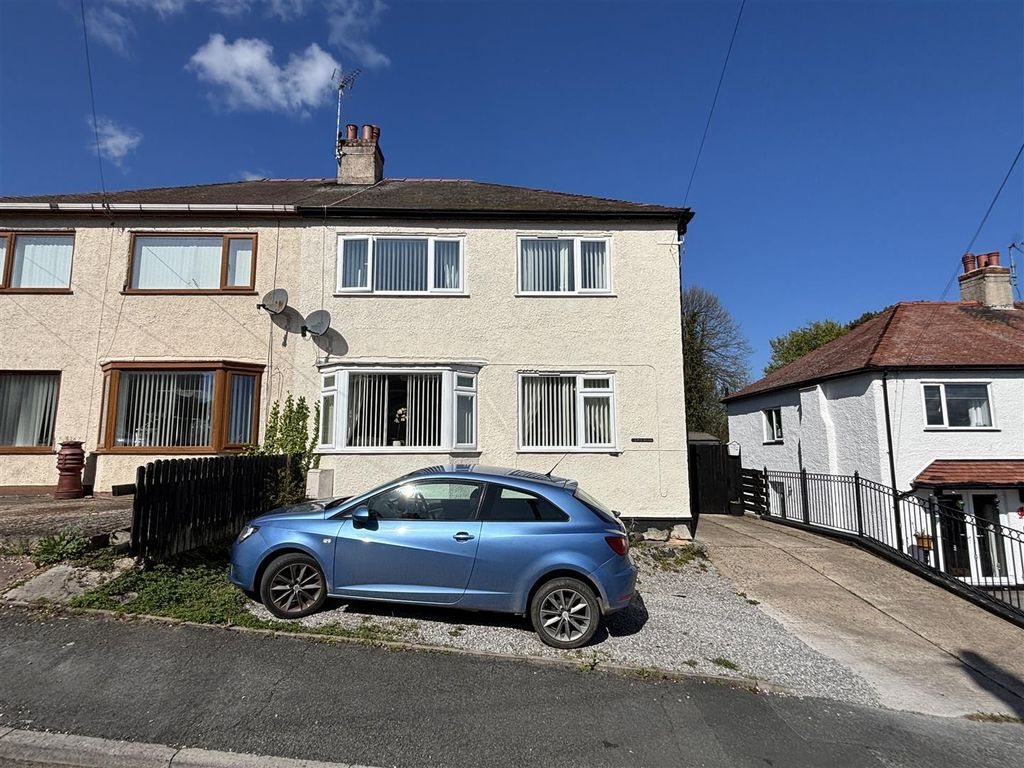 Property photo 1 of 22 Front Aspect.Jpg