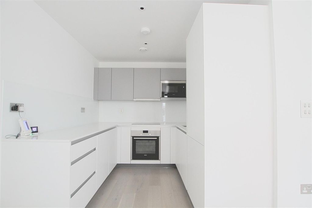 Property photo 1 of 4