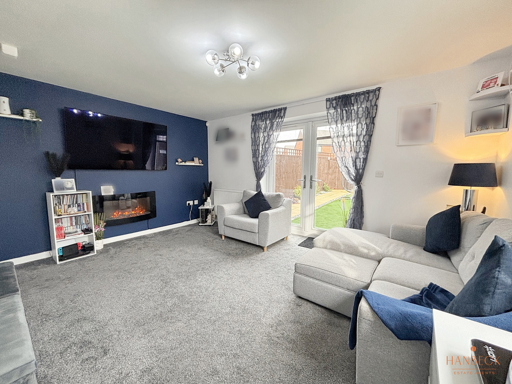 Property photo 2 of 21 Living Room