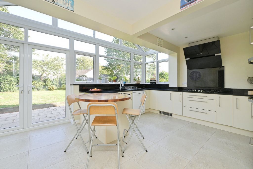 Property photo 3 of 17