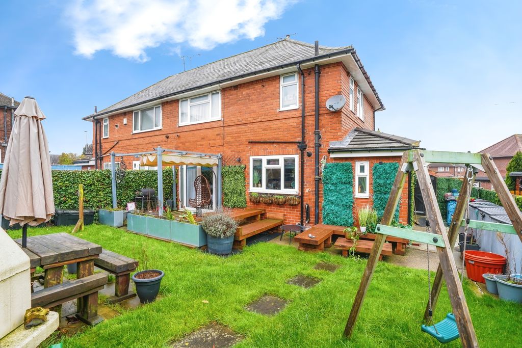 Property photo 1 of 15