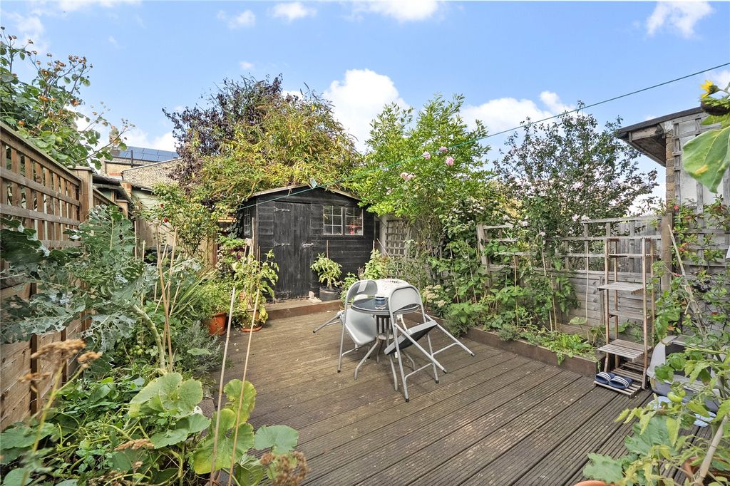 Property photo 3 of 11 Picture No. 15