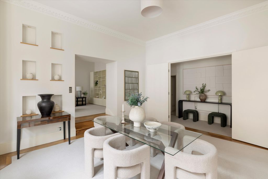 Property photo 3 of 20 Image