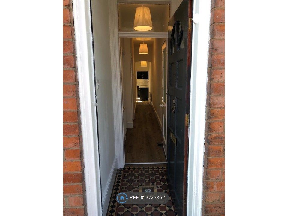 Property photo 3 of 27 Front Entrance With Enclosed Porch