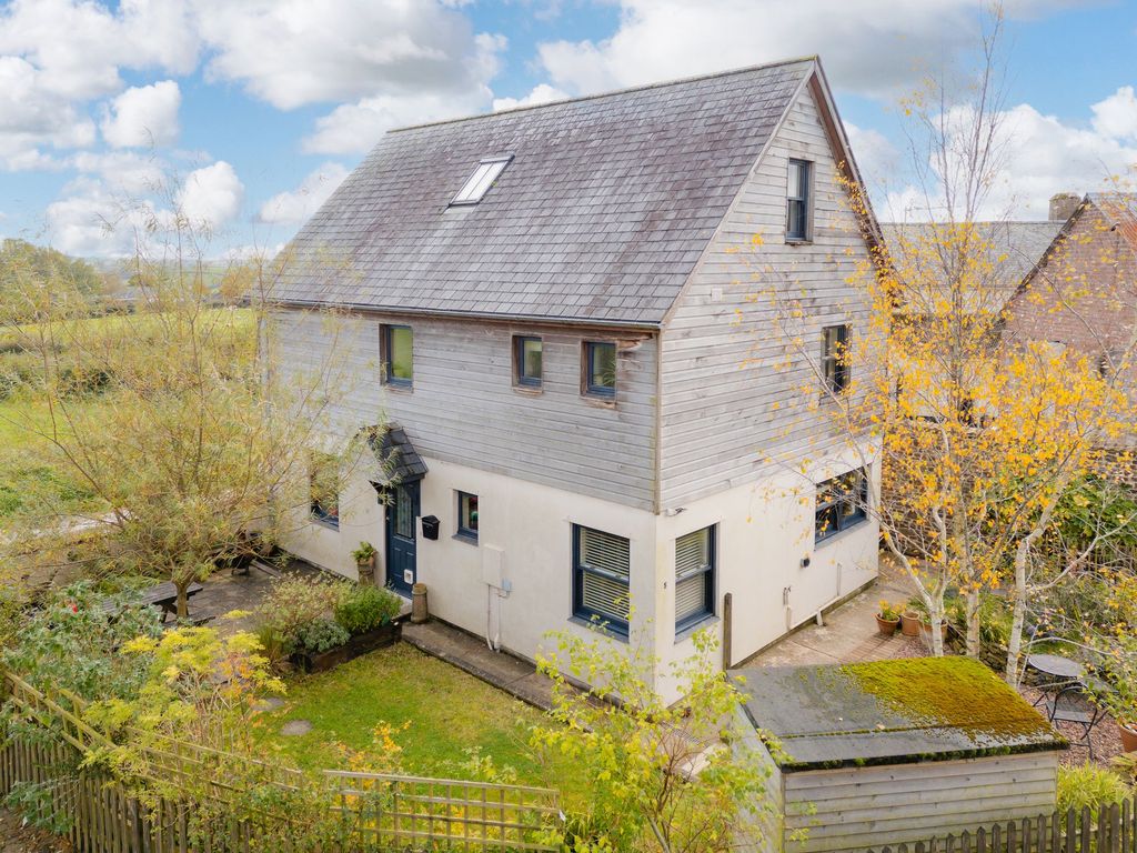 Property photo 1 of 38