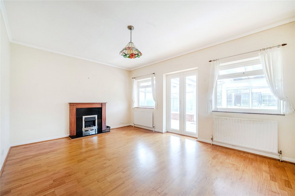 Property photo 2 of 15 Picture No. 05