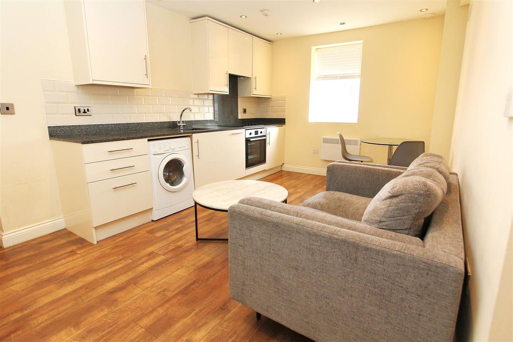 Property photo 1 of 6 Living Room.Jpg