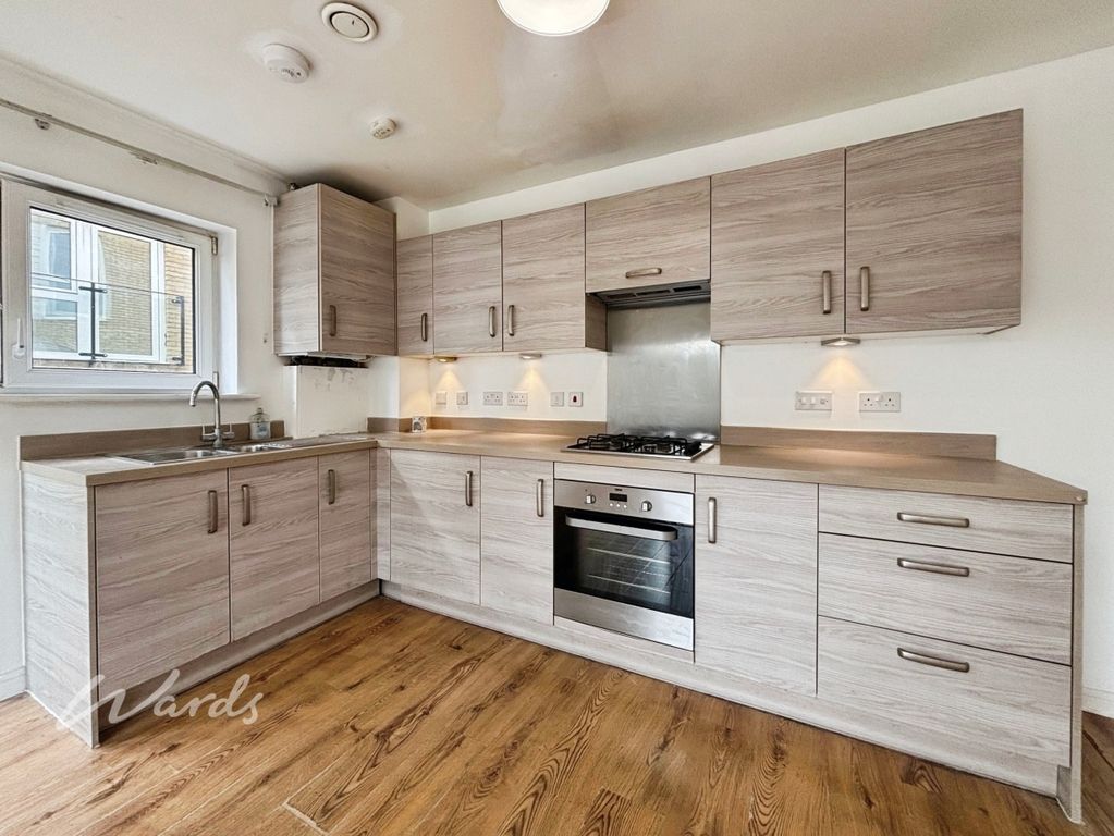 Property photo 3 of 7 Kitchen