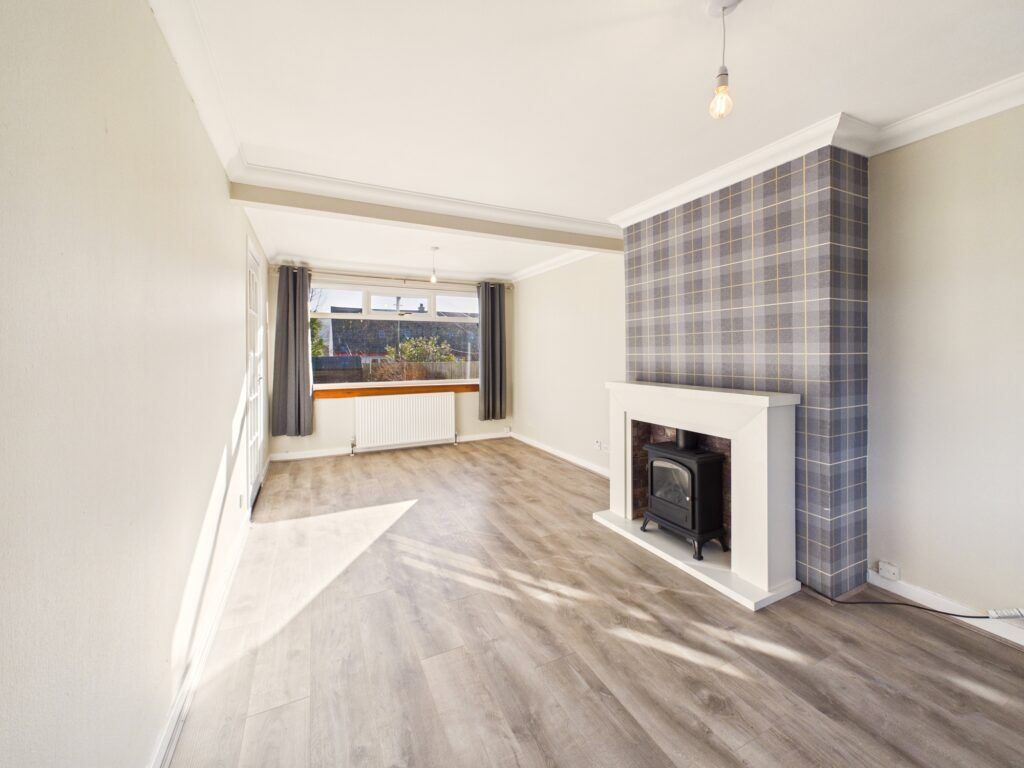 Property photo 2 of 25