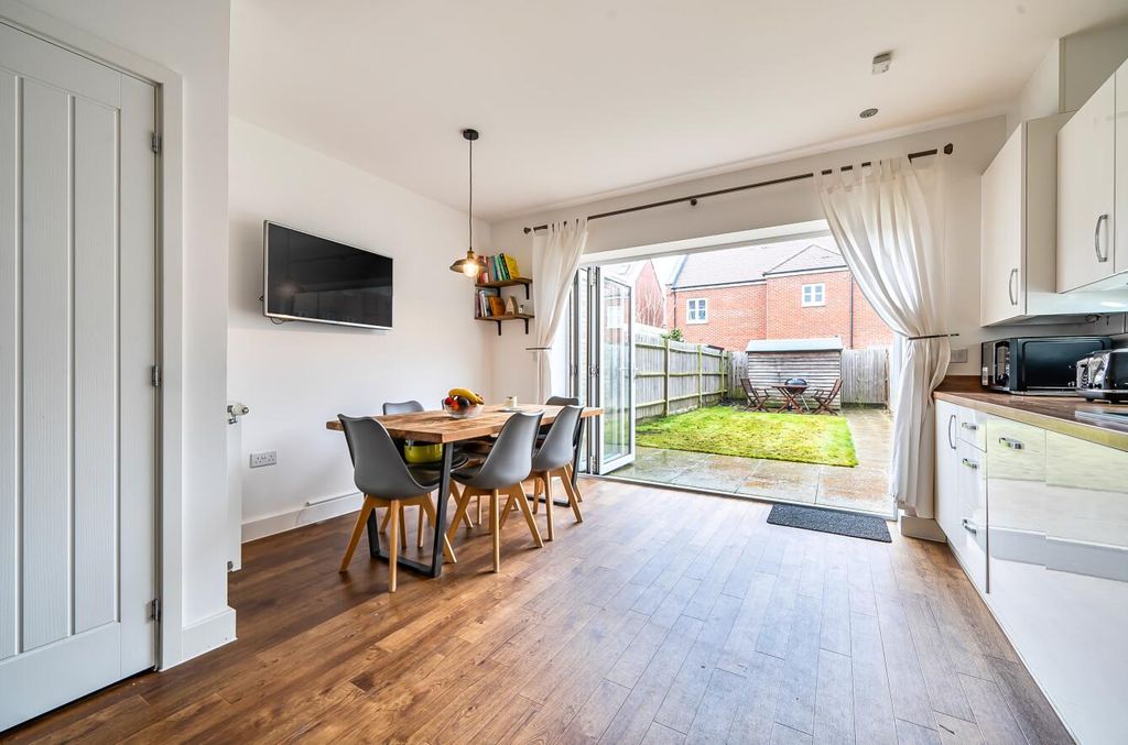 Property photo 2 of 25 1400268-4-696E0Abfef5A9.Jpg