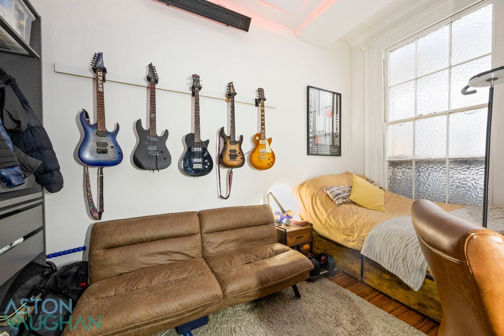 Additional image 12 of 4 bed flat for saleLewes Crescent, Brighton, East Sussex BN2