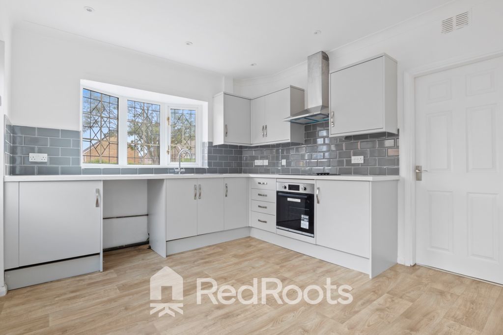 Property photo 3 of 19 4465623