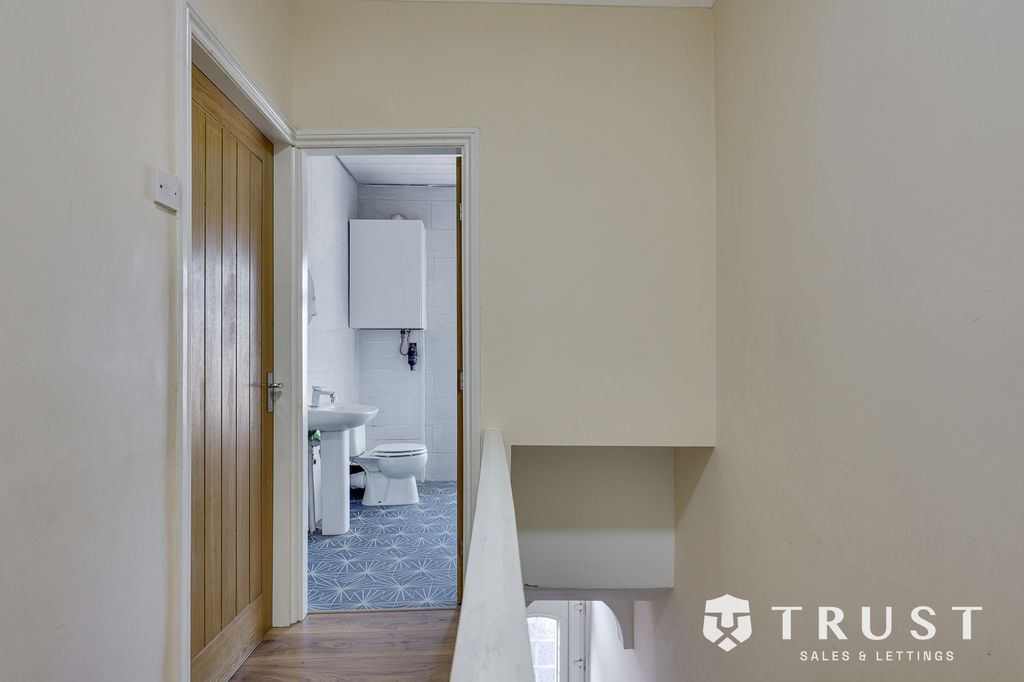 Additional image 6 of 1 bed terraced house for saleCommercial Street, Heckmondwike WF16