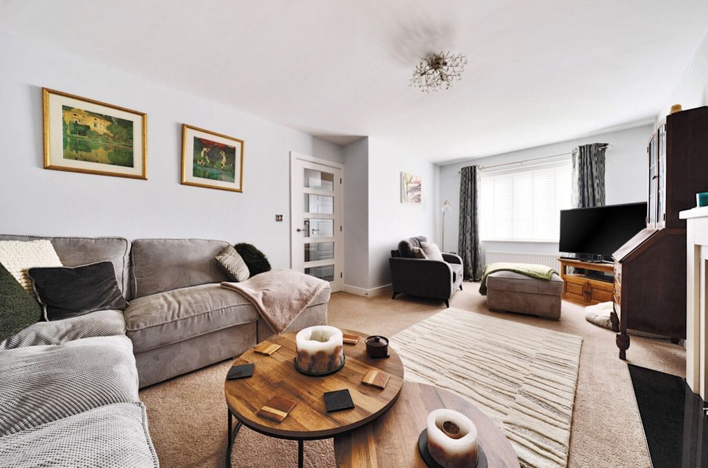 Property photo 3 of 21 1282986 (2)