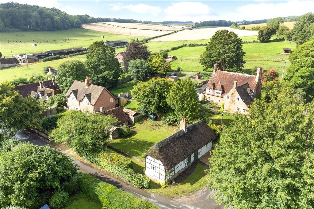 Property photo 3 of 14 House