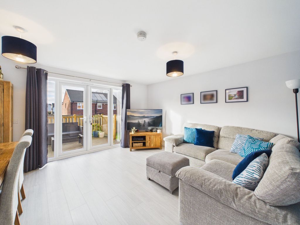 Property photo 2 of 26