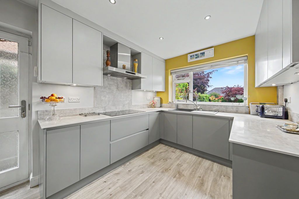 Property photo 2 of 35 Kitchen