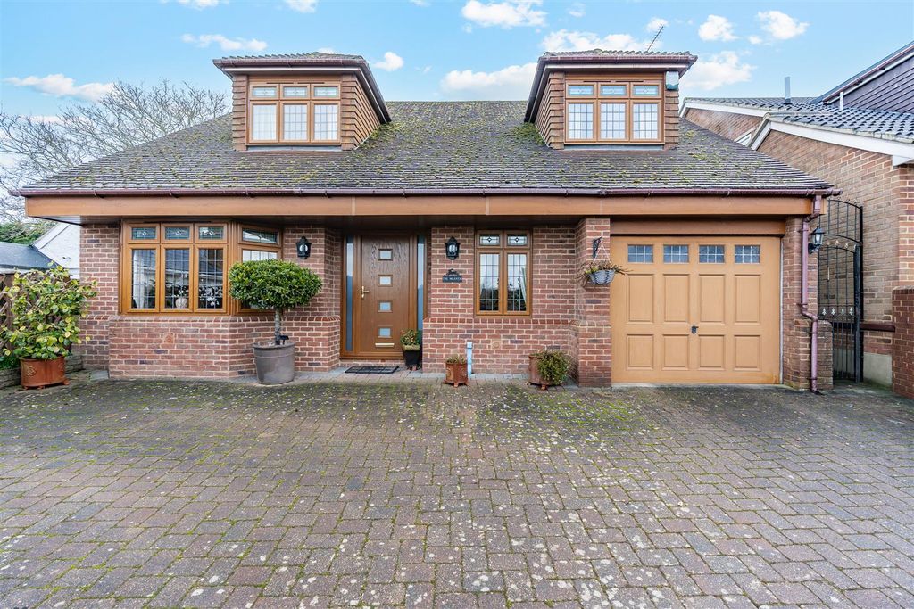 Property photo 1 of 28 Front