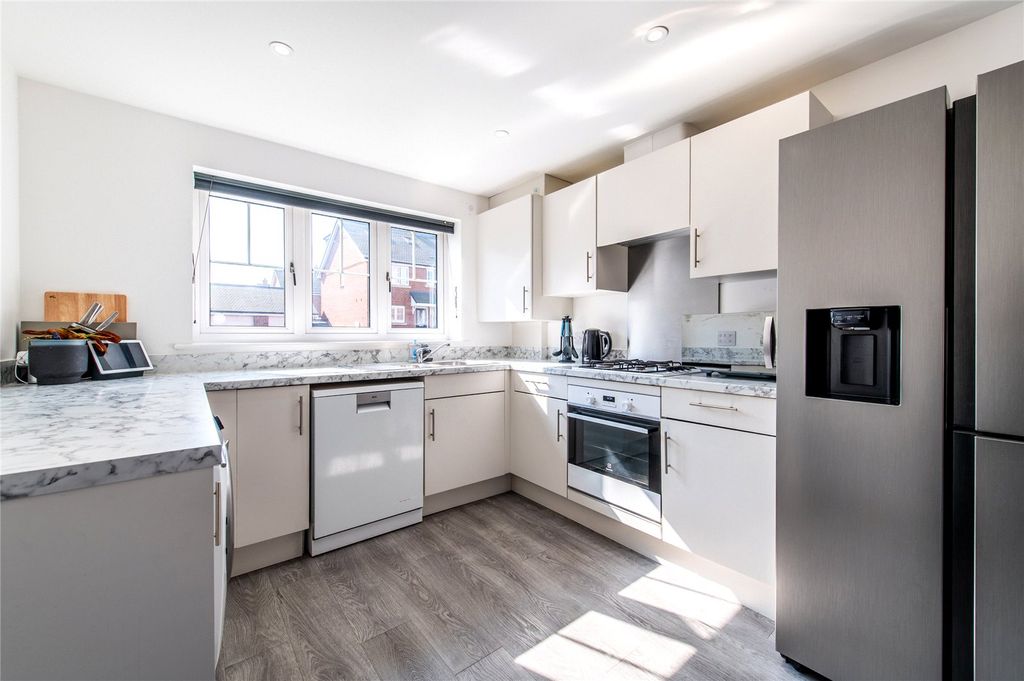 Property photo 2 of 30 Picture No. 06