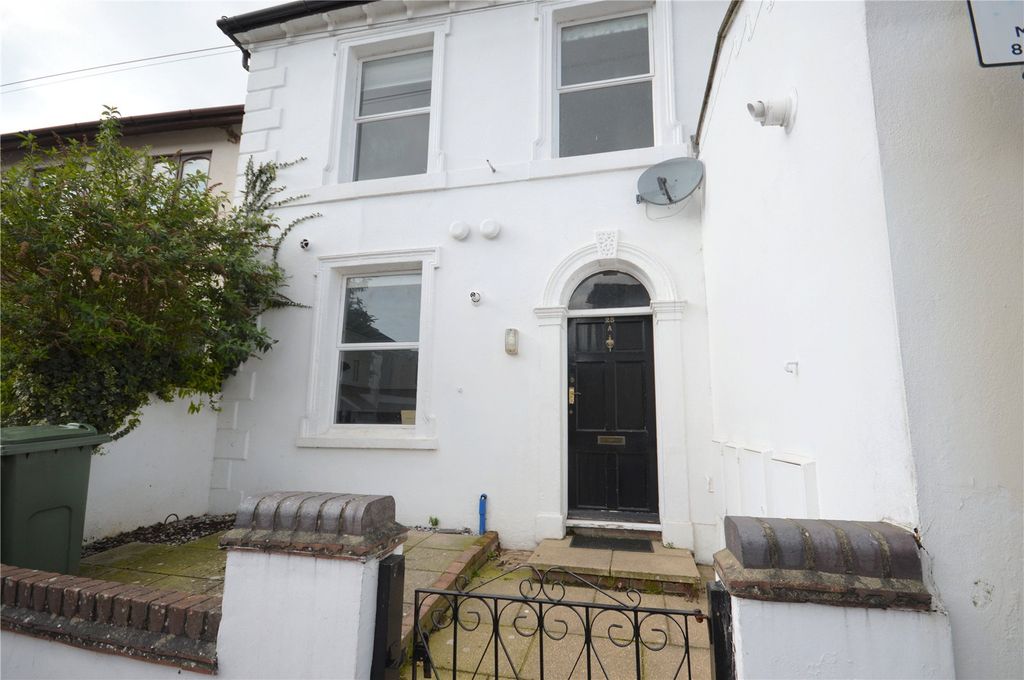 Property photo 1 of 8 Picture No. 24
