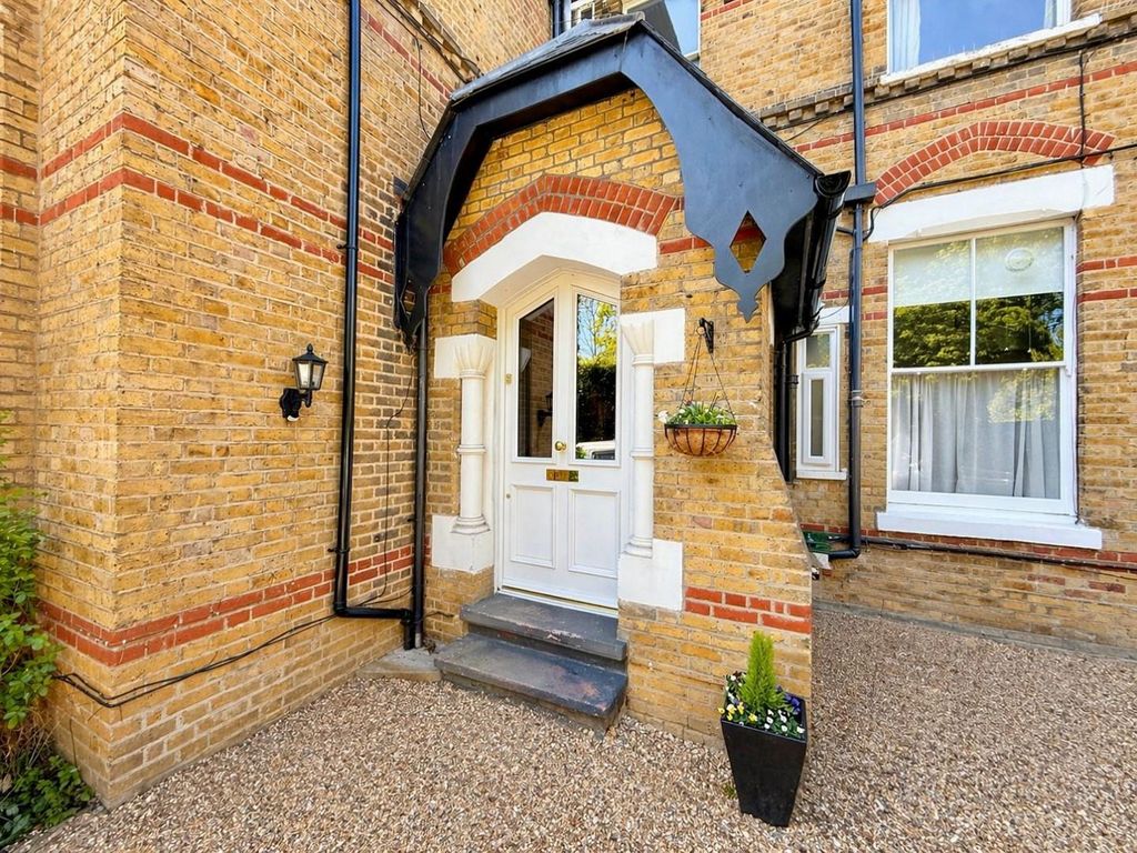 Property photo 1 of 18 Foh
