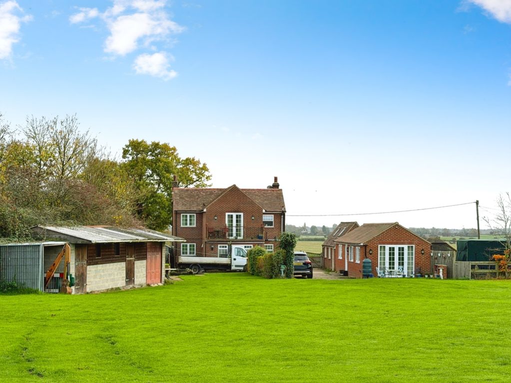 Property photo 3 of 33