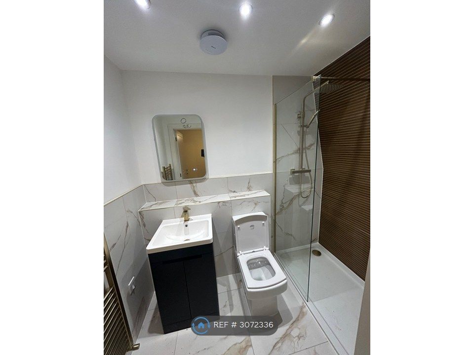 Property photo 2 of 3