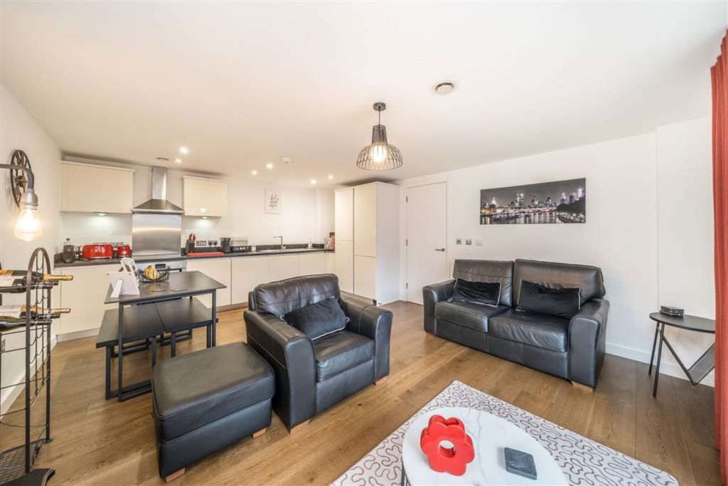 Property photo 2 of 6