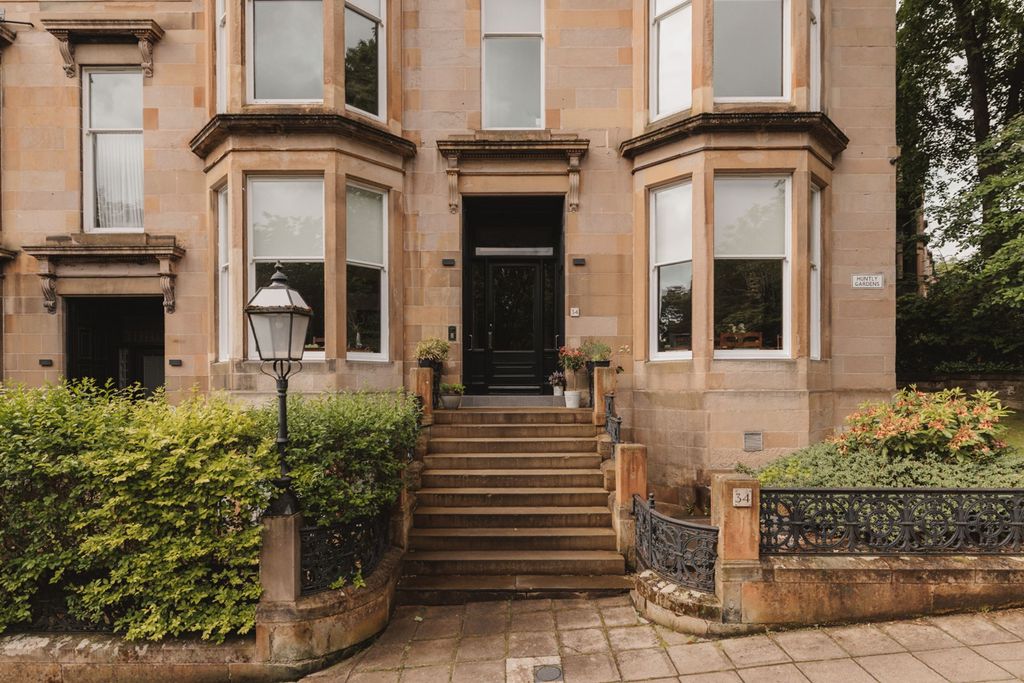 Additional image 27 of 2 bed flat for sale34 Huntly Gardens, Dowanhill G12