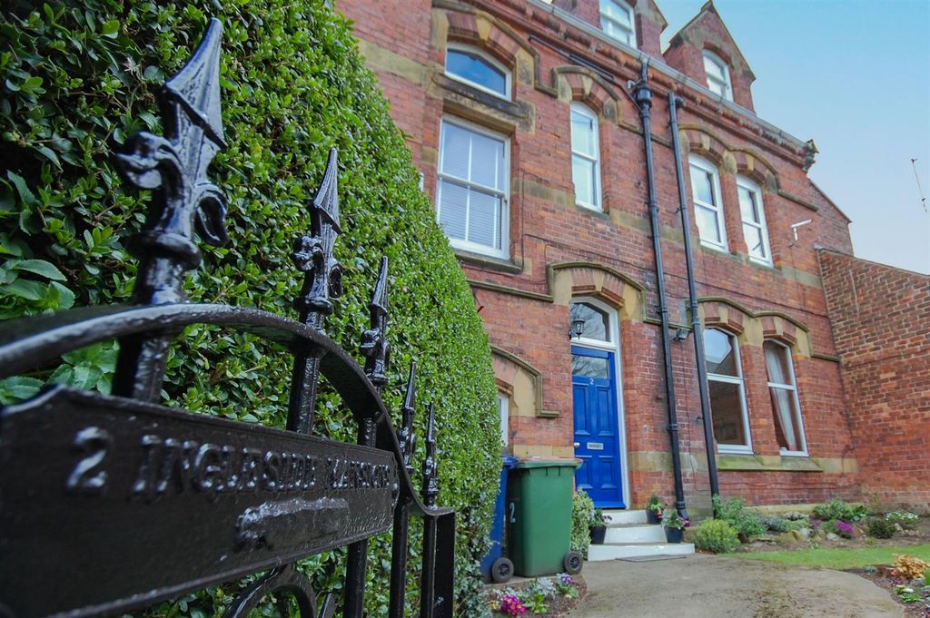 Property photo 2 of 29