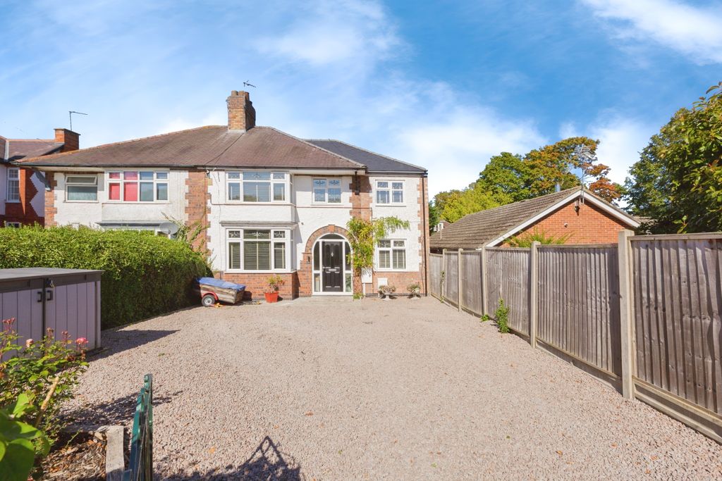 Property photo 1 of 17 Photography