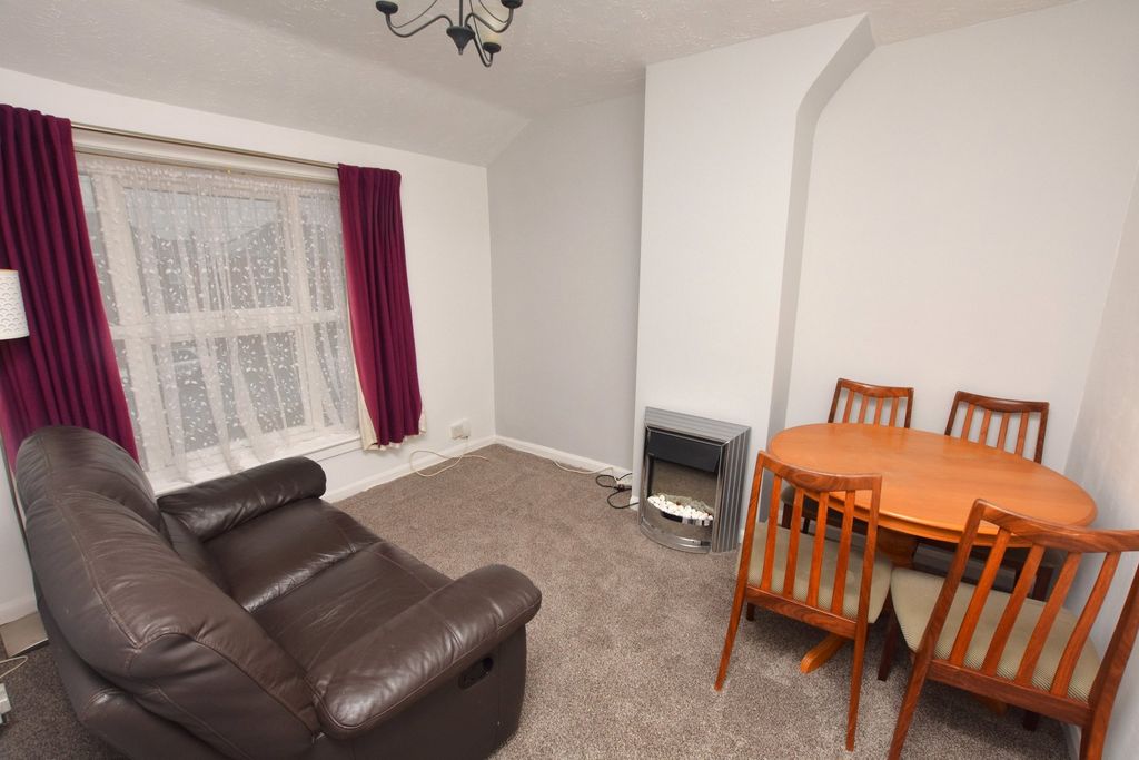 Property photo 2 of 8 Picture No. 01