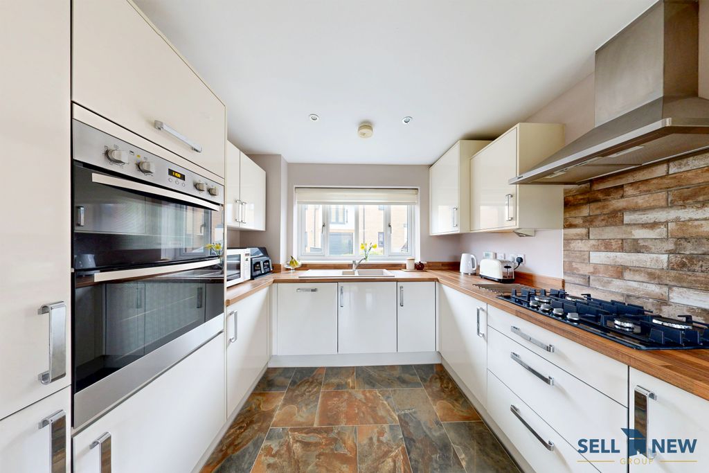 Property photo 2 of 26 Internal Images 