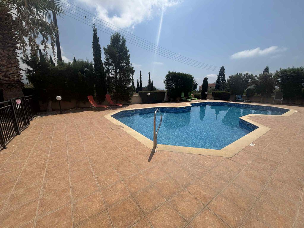 Property photo 3 of 21