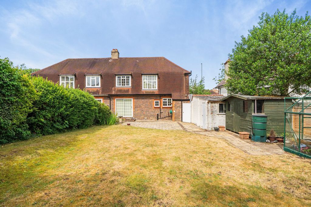 Property photo 2 of 14