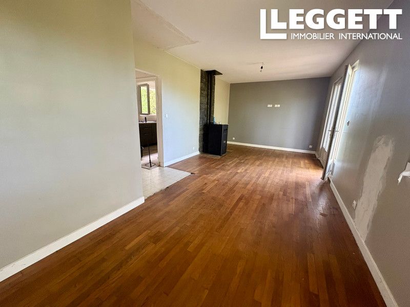 Property photo 3 of 10